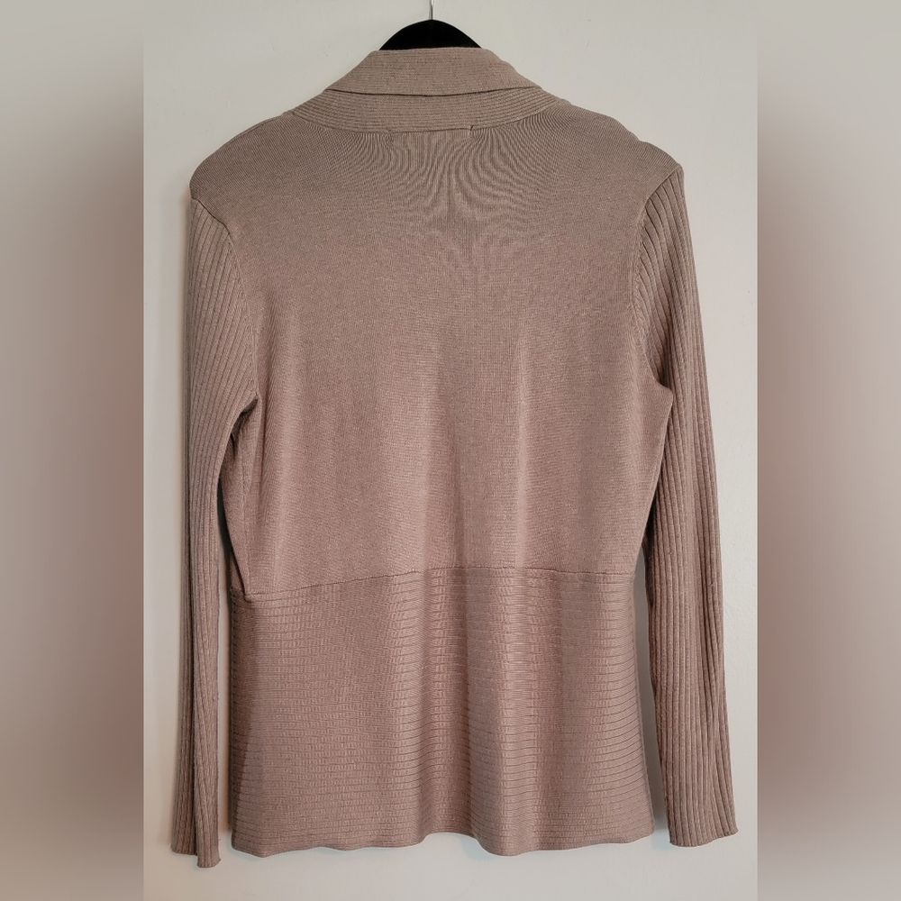 Cardigan - Picture 2 of 3